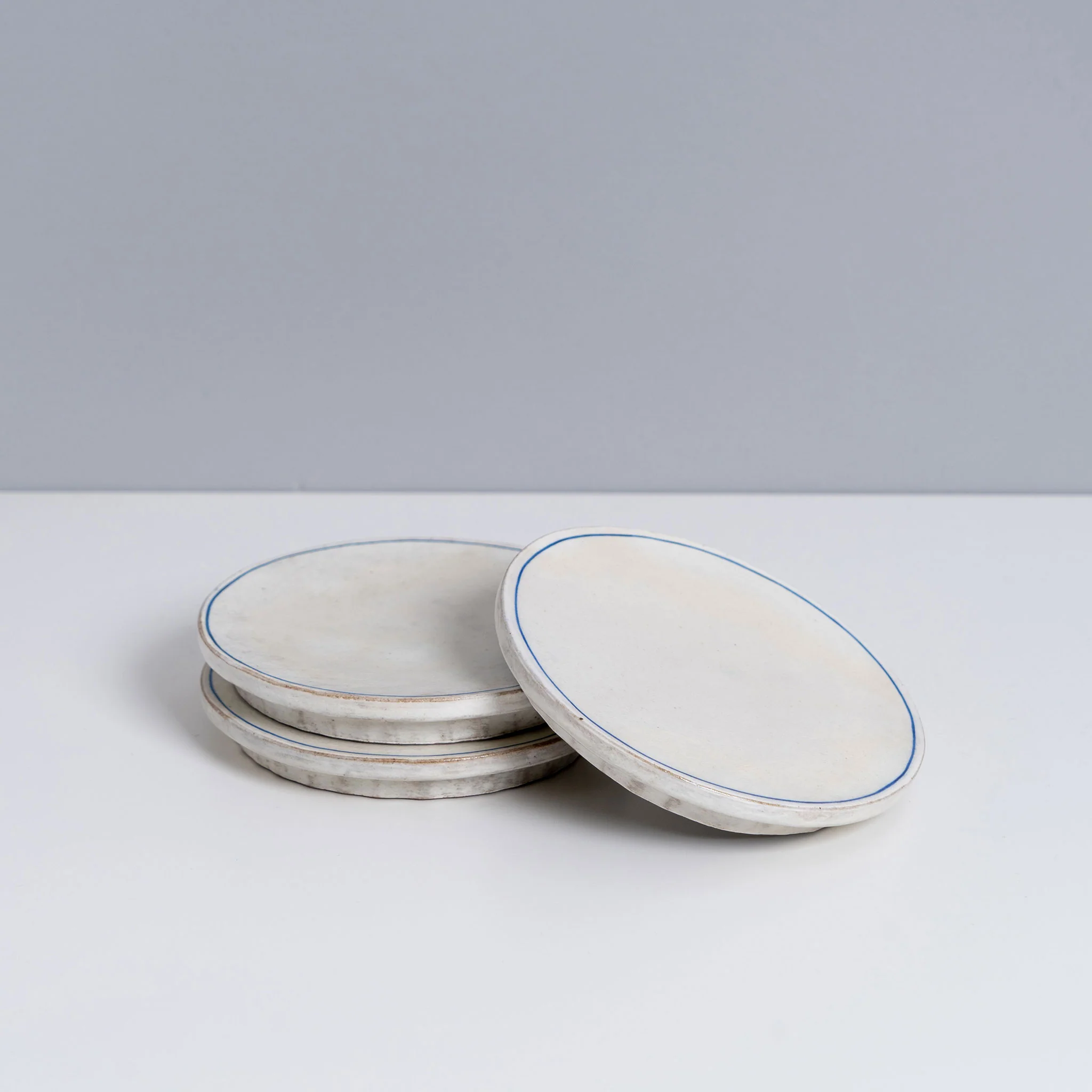 4.75" Blue Line Round Plate - Image 5