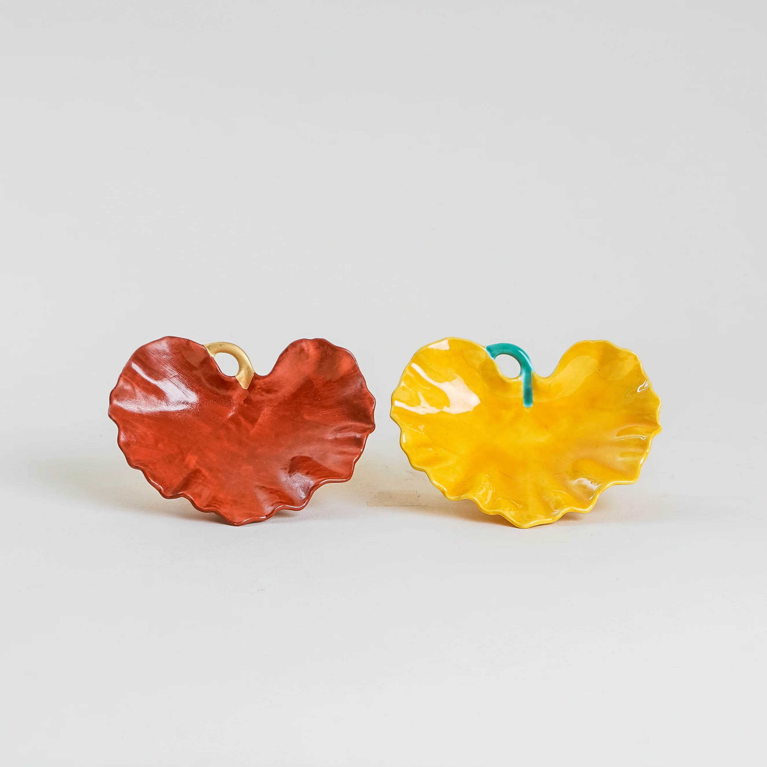 Arita Ware Red Leaf Side Dish - Image 2