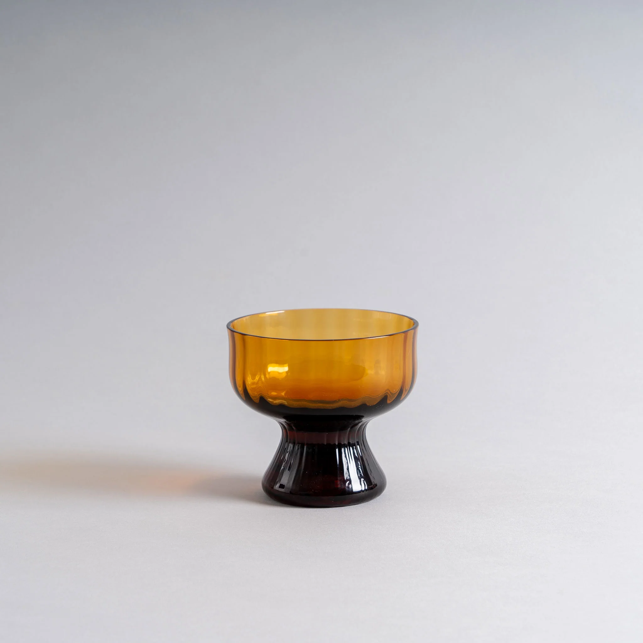 Showa Morden Byron Bowl in Amber