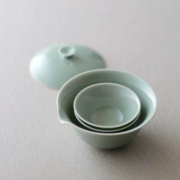 Celadon Houhin Teapot + Teacup Set - Image 3
