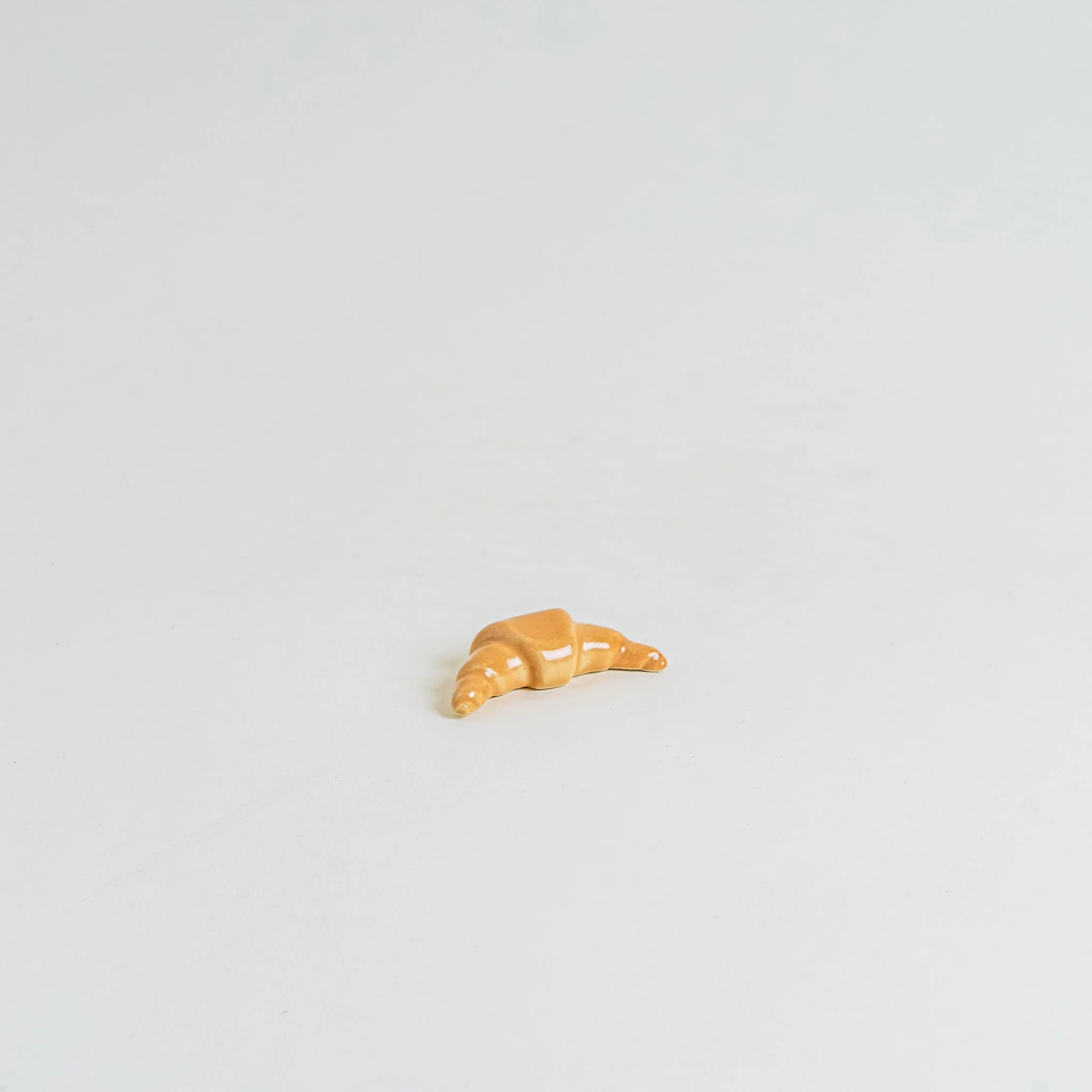 Croissant Chopstick Rest