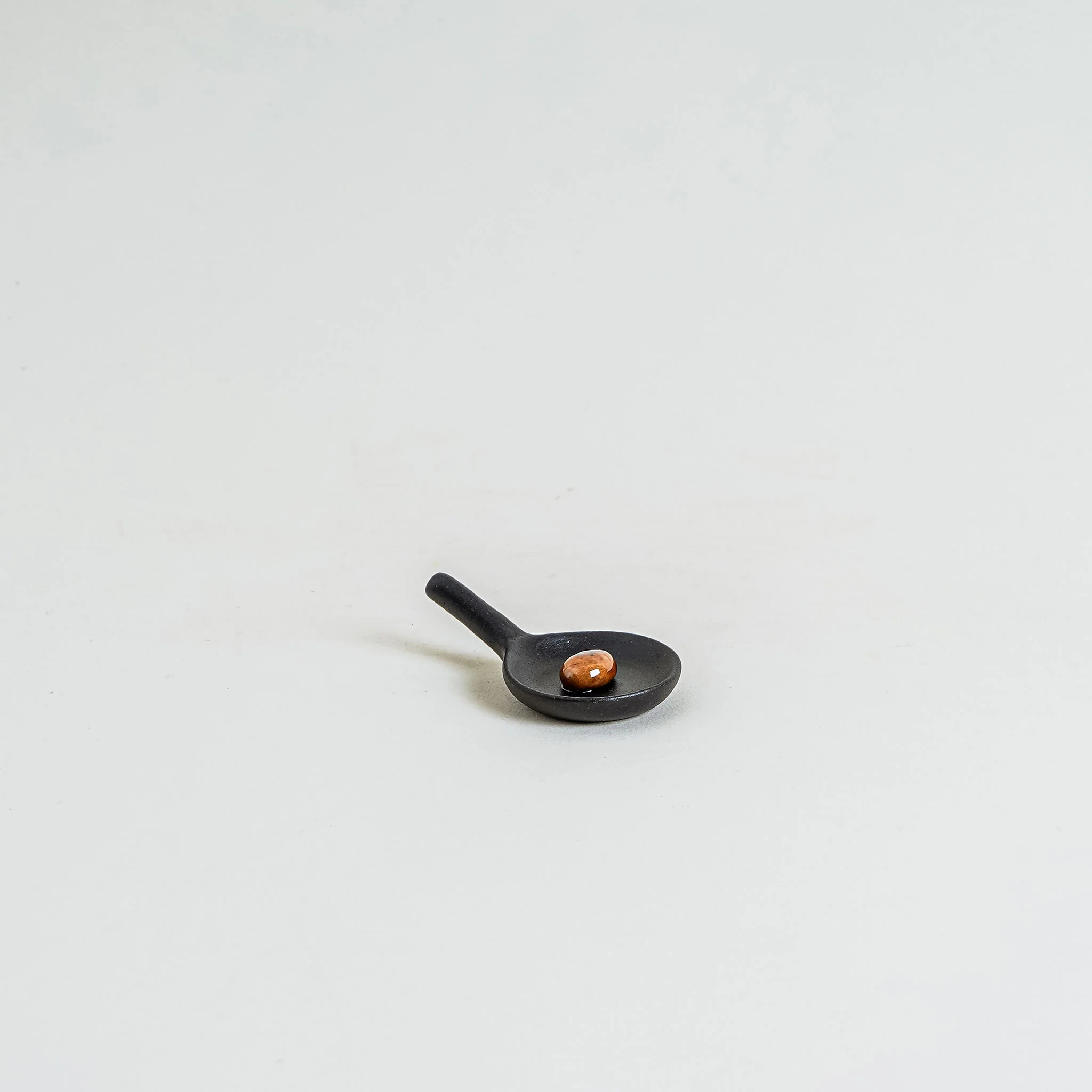Frying Pan Hambagu Chopstick Rest