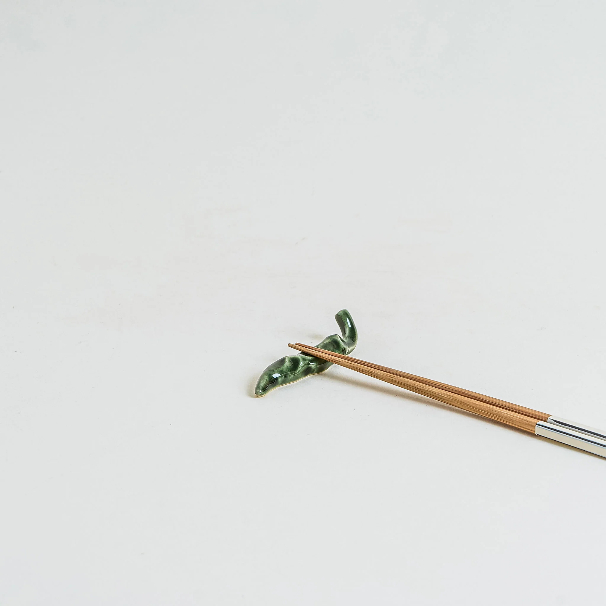 Fushimi Pepper Chopstick Rest - Image 2
