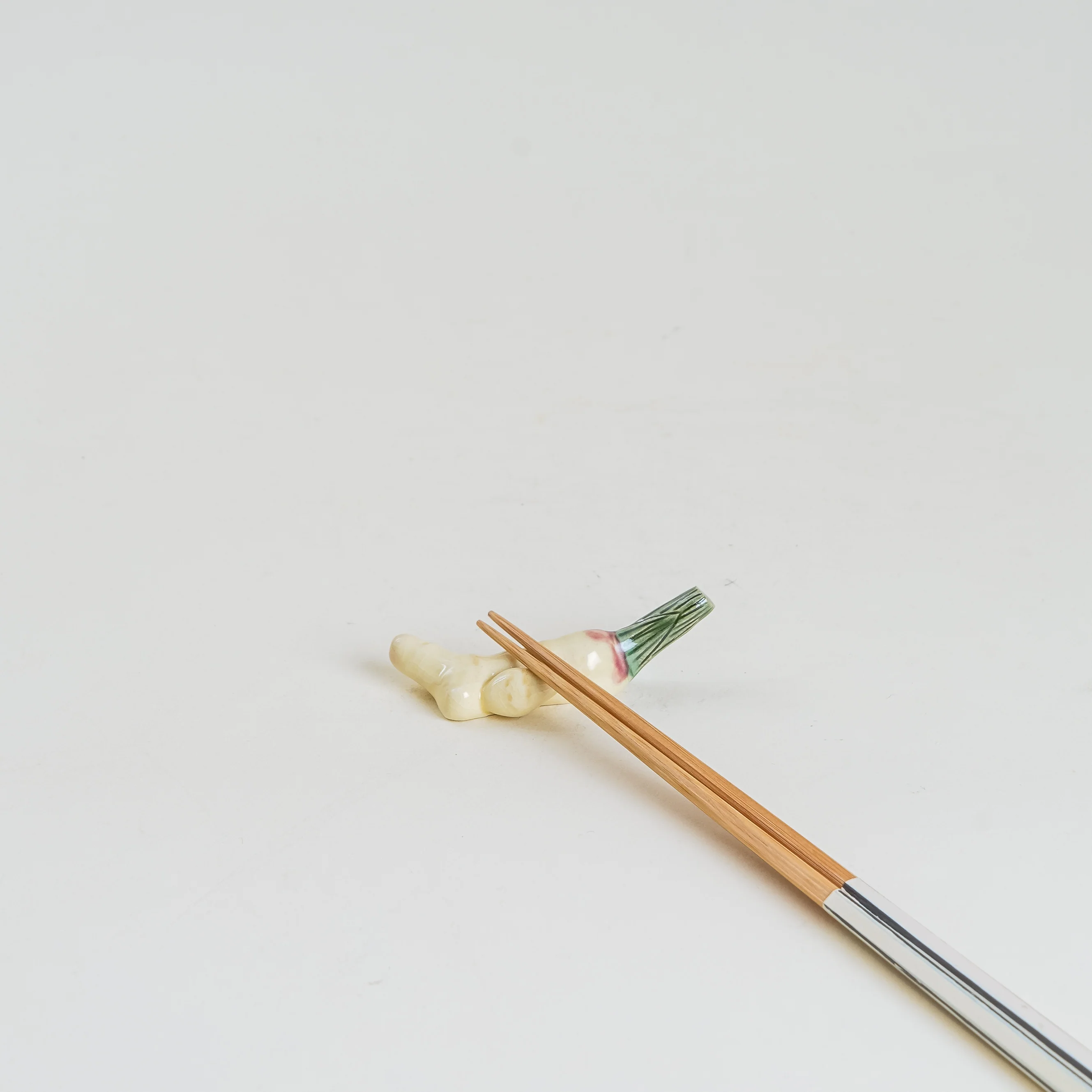 Ginger Chopstick Rest - Image 2