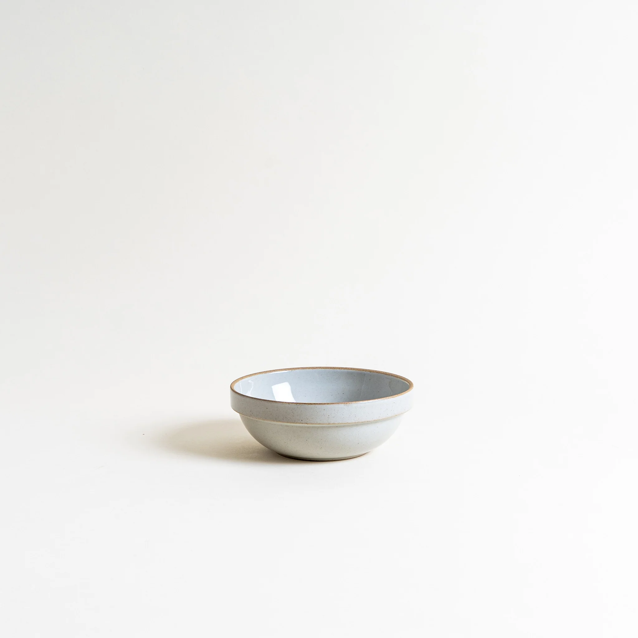 5.7" Hasami Porcelain Round Bowl in Gray