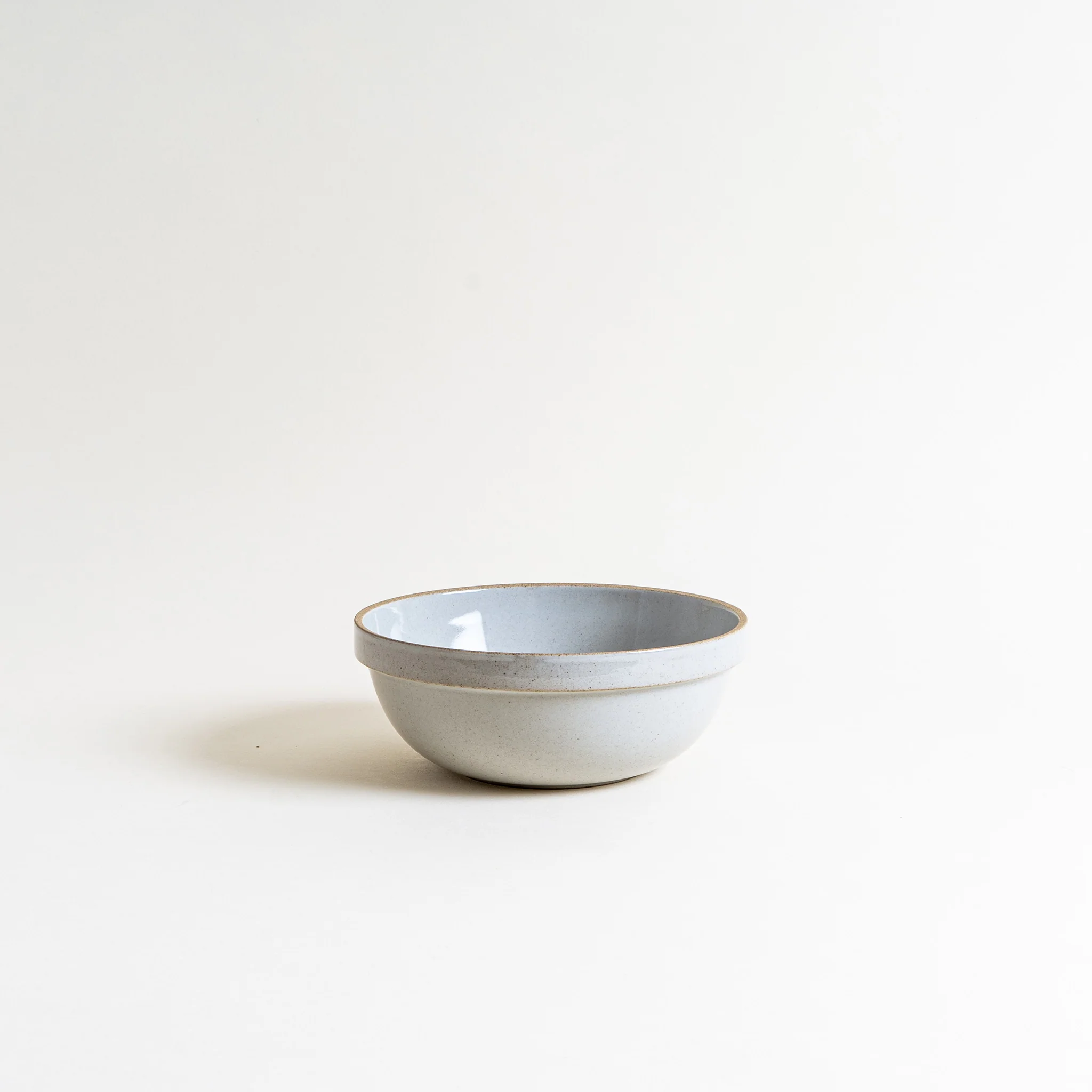 7.3" Hasami Porcelain Deep Round Bowl in Gray