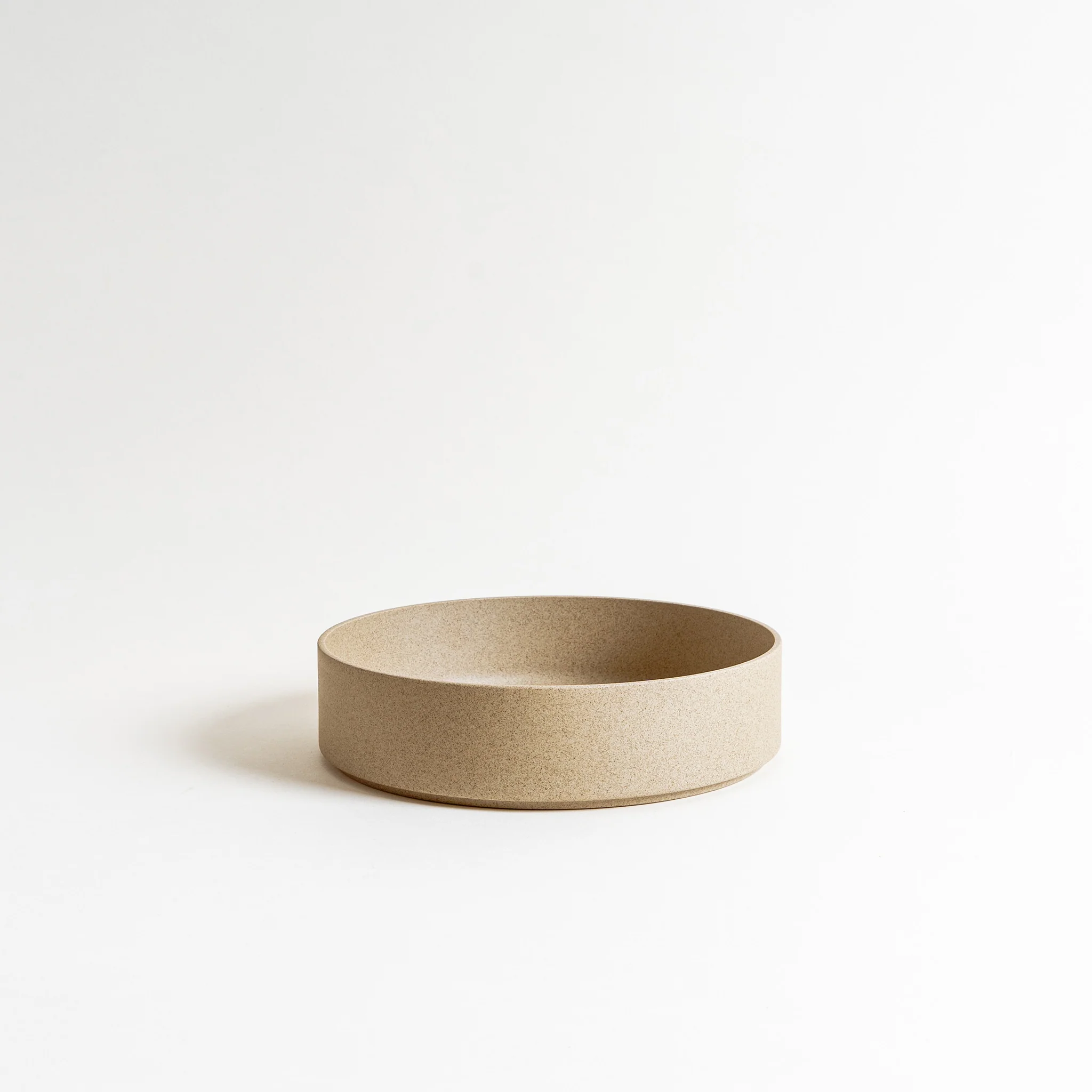 8.6" Hasami Porcelain Serving Bowl in Natural