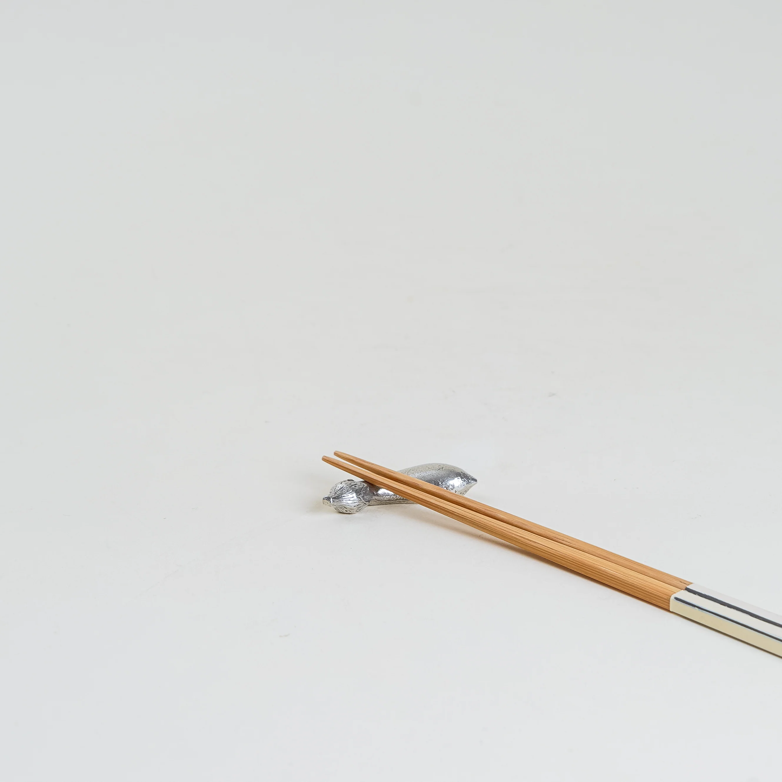Japanese Tin Chopstick Rest - Eggplant - Image 2