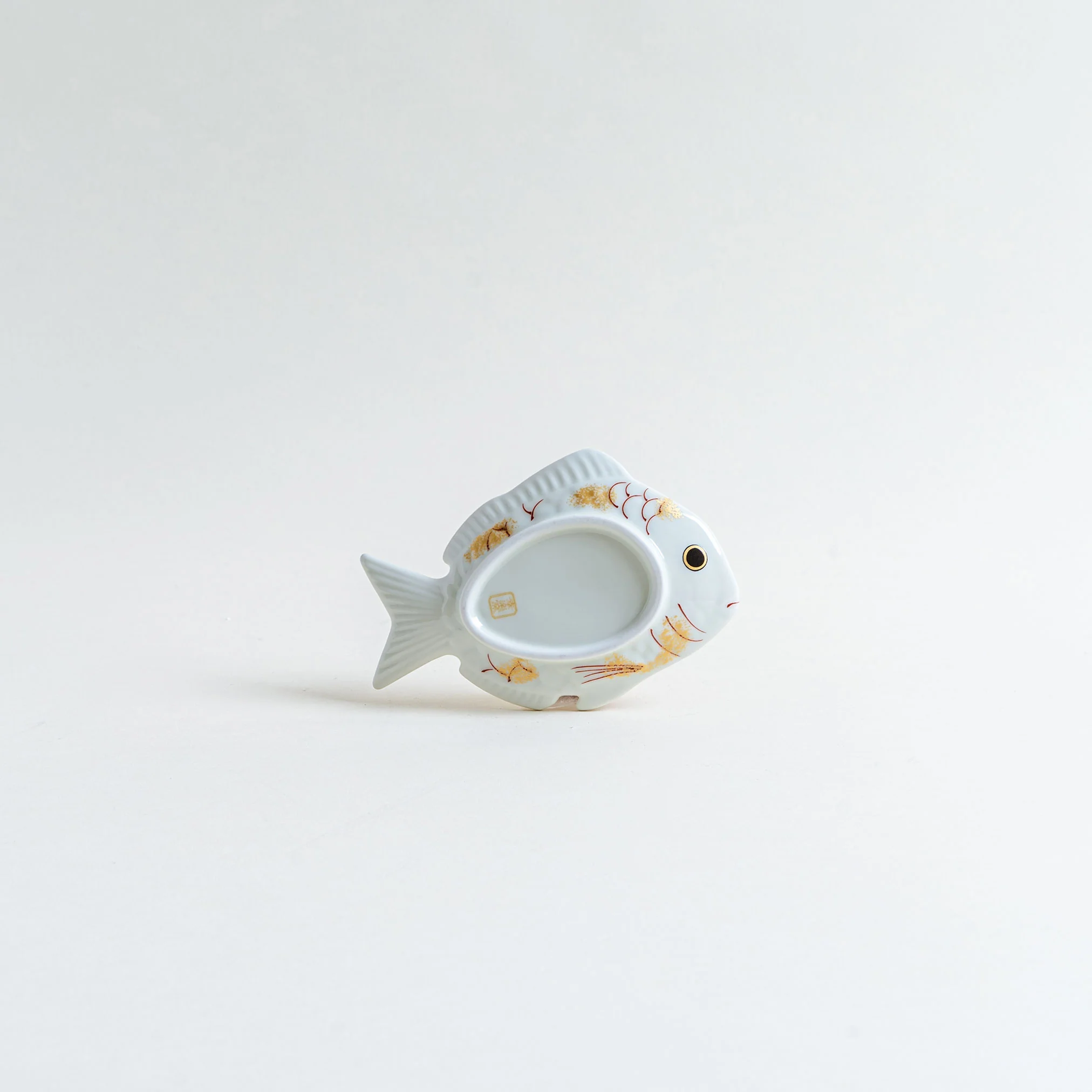 Lucky Charm Sea Bream Plate - Image 2