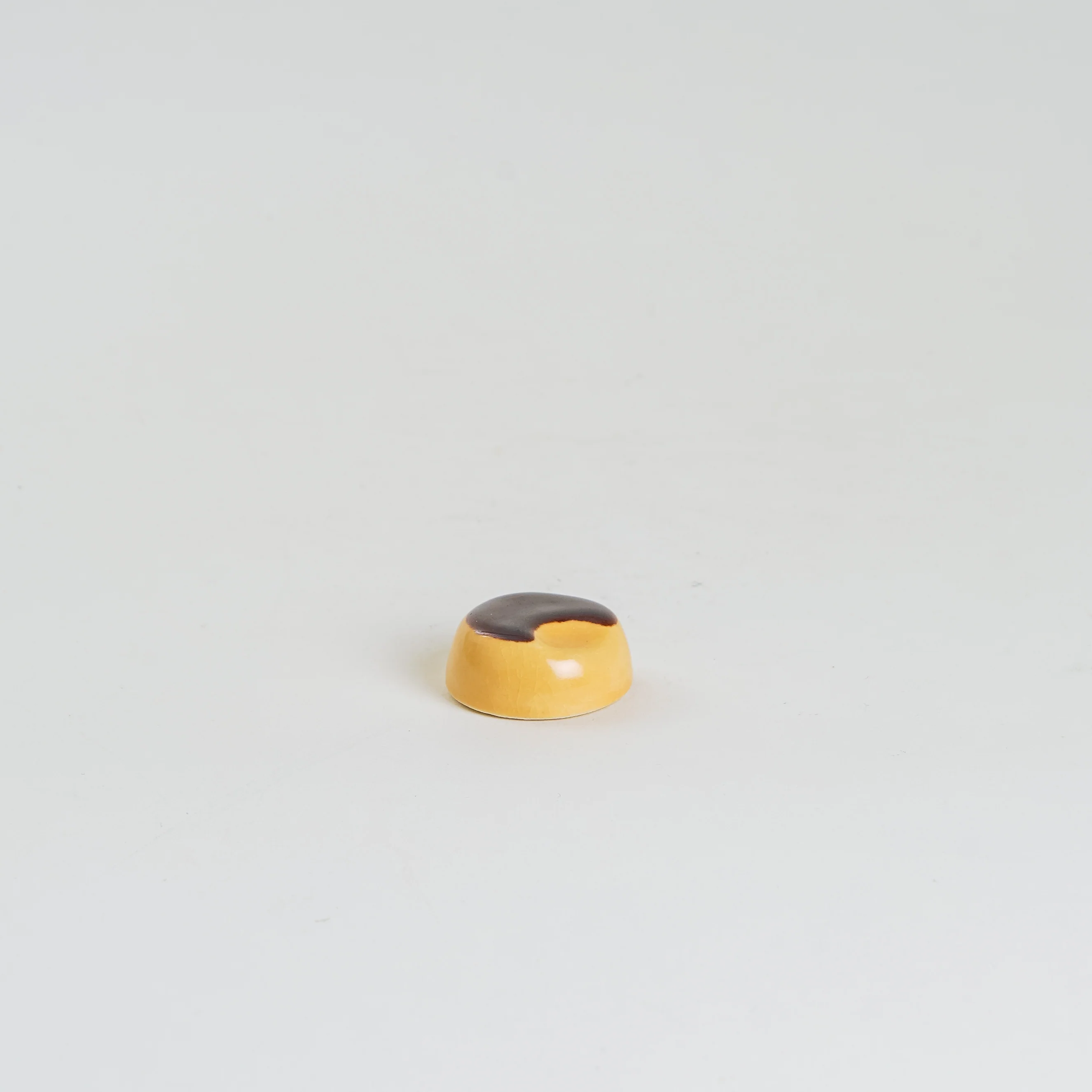 Pudding Chopstick Rest