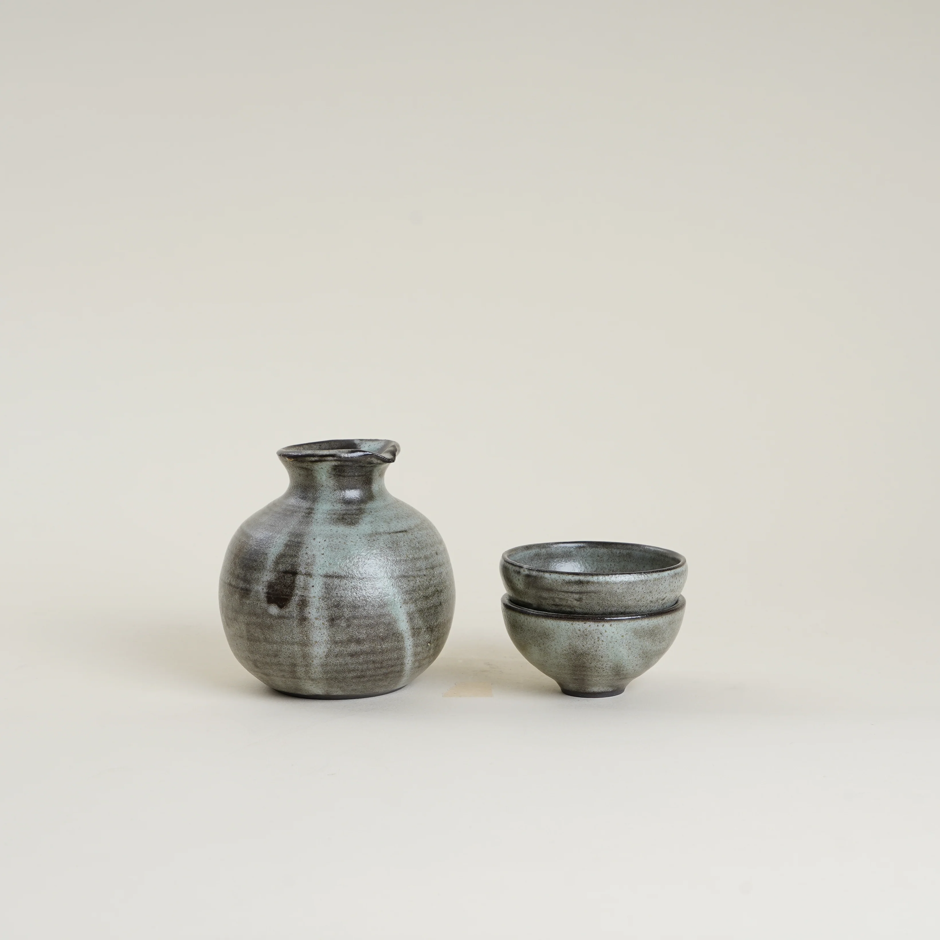 Sake Set in Black Green - Image 3