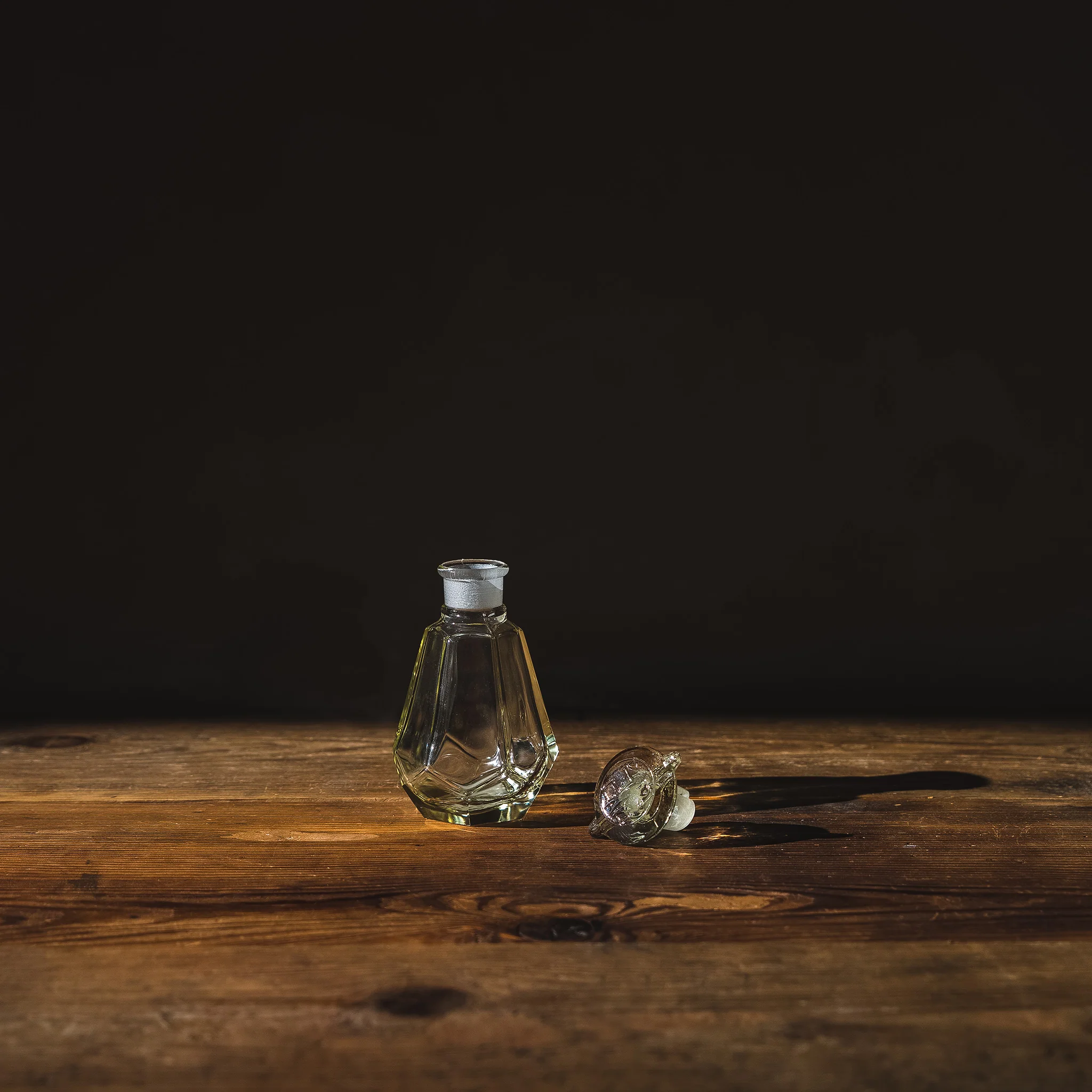 Tortoise Shell Soy Sauce Dispenser - Image 3