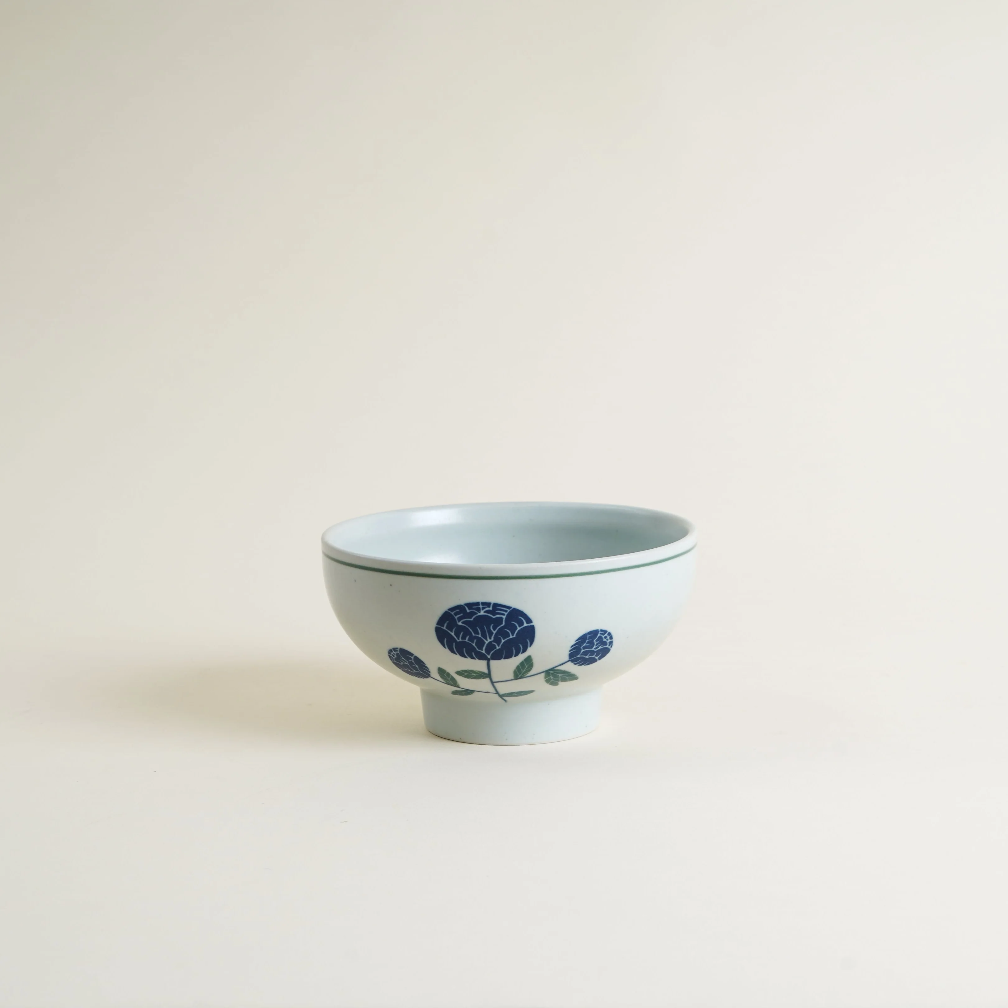 Large Yeogi-Damki Peony Bowl