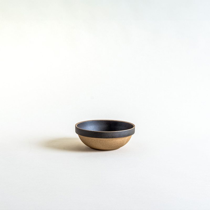 hasami porcelain 5.7 round bowl black mogutable