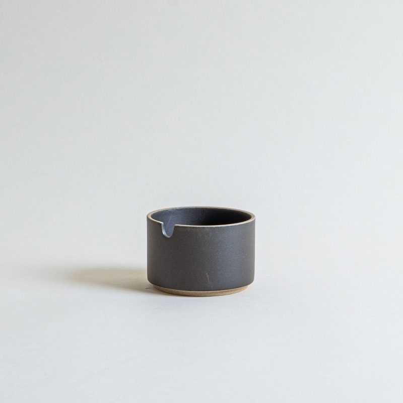 hasami porcelain sugar pot in black mogutable