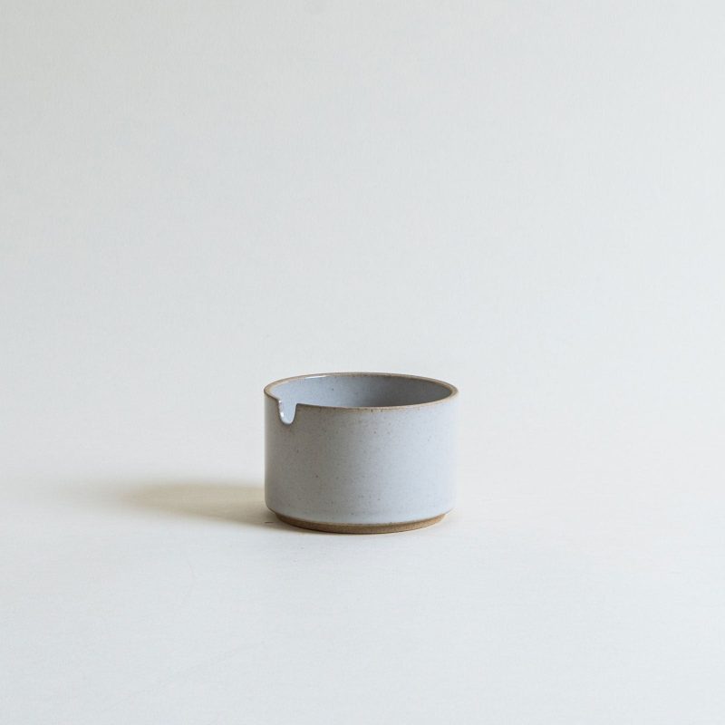 hasami porcelain sugar pot in glossy gray mogutable