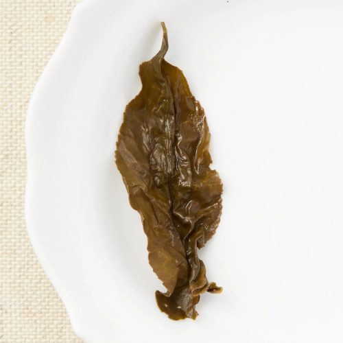 mount ali oolong leaf 2048x2048 3a290c52 3bd3 4cd3 af22 cd9ac10a78d7