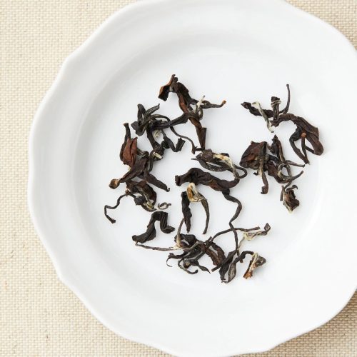 oriental beauty oolong tea dry 2048x2048 fa28a0d8 2be3 4aaf b8fa cd3bd500d33a